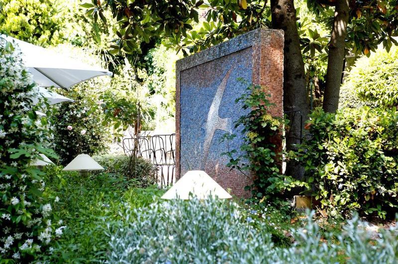 Le Moulin De Mougins - Chateaux & Hotels Collection Exterior photo